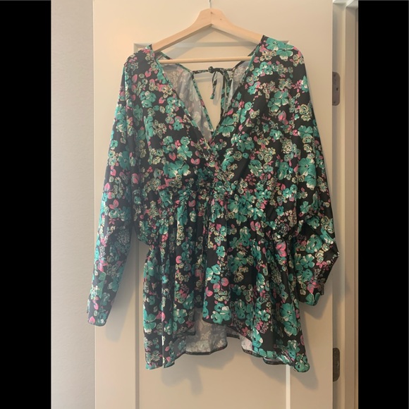 ASOS Design Batwing Sleeve Top with Tie Waist - Picture 5 of 11